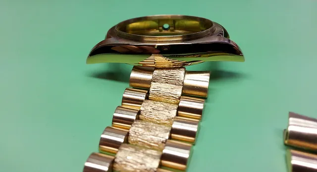 18K Gold Rolex Polished